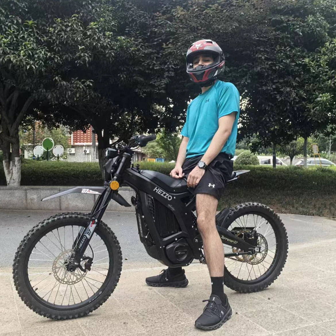 HEZZO D6PRO Ebike 72V 13000W Electric Dirt Bike 40Ah 90km/h 400Nm 135Km Waterproof Off-Road Electric Motorcycle