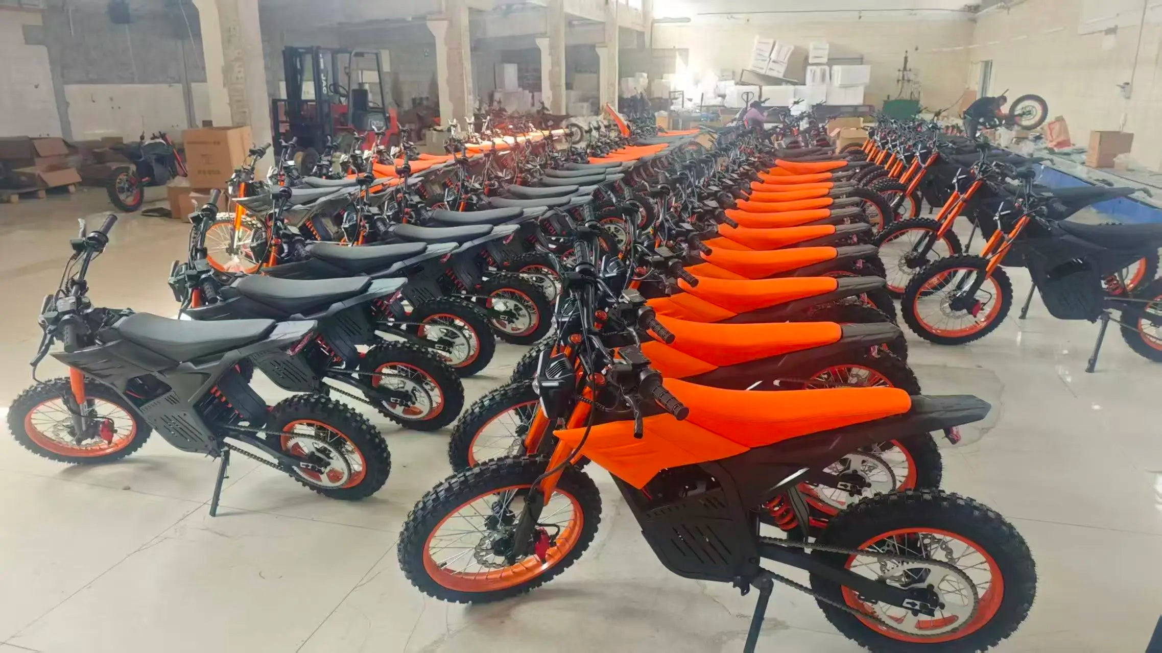 Fast Shipping Bulk Order Electric Motorcycle 4500W Lithium Electric Dirt Bikes Mopeds for Teenagers Exporting Motorcycles