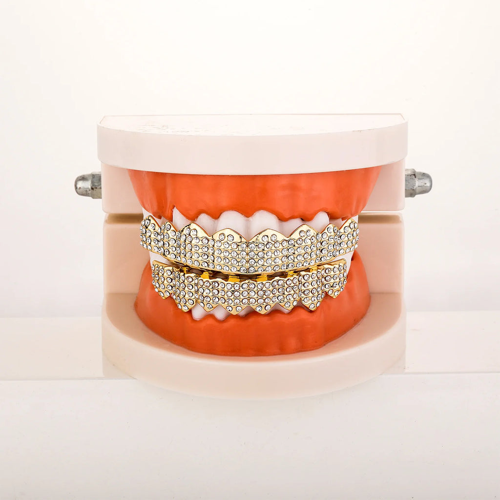 TOPGRILLZ Hip Hop Teeth Grillz Iced Out Micro Paved Green Red Cubic Zircon Top & Bottom Charm Grills Set For Halloween Party